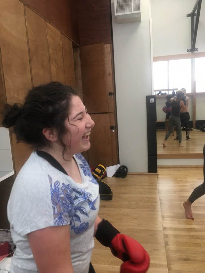 Amar tatem boxe luang thai fille combattantes paris